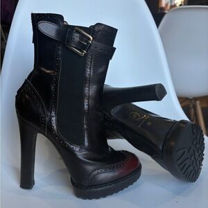 Alexander McQueen leather heeled boots